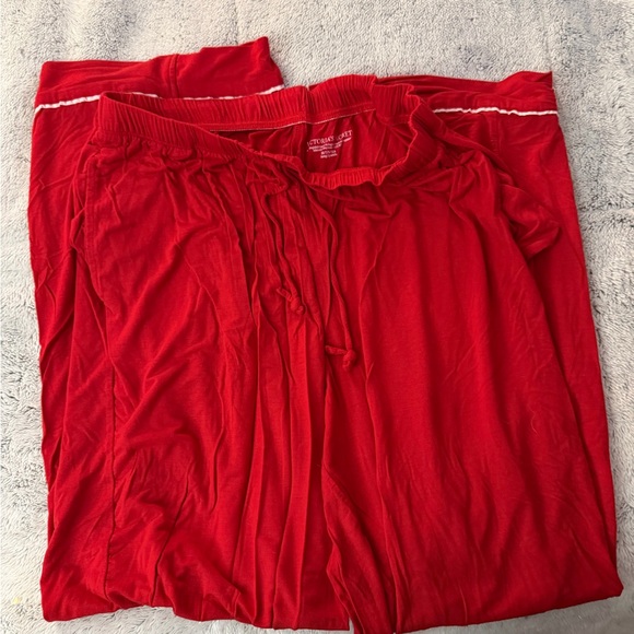 Victoria's Secret Modal Red Pajama Set with White Trim - Picture 5 of 6